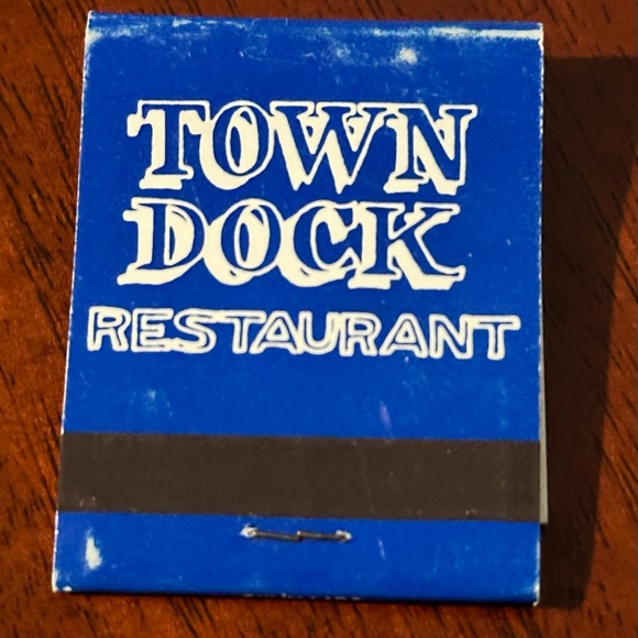 Vintage Matchbook Town Dock Restaurant St Michaels Maryland MD Matches Mulberry - Picture 2 of 12